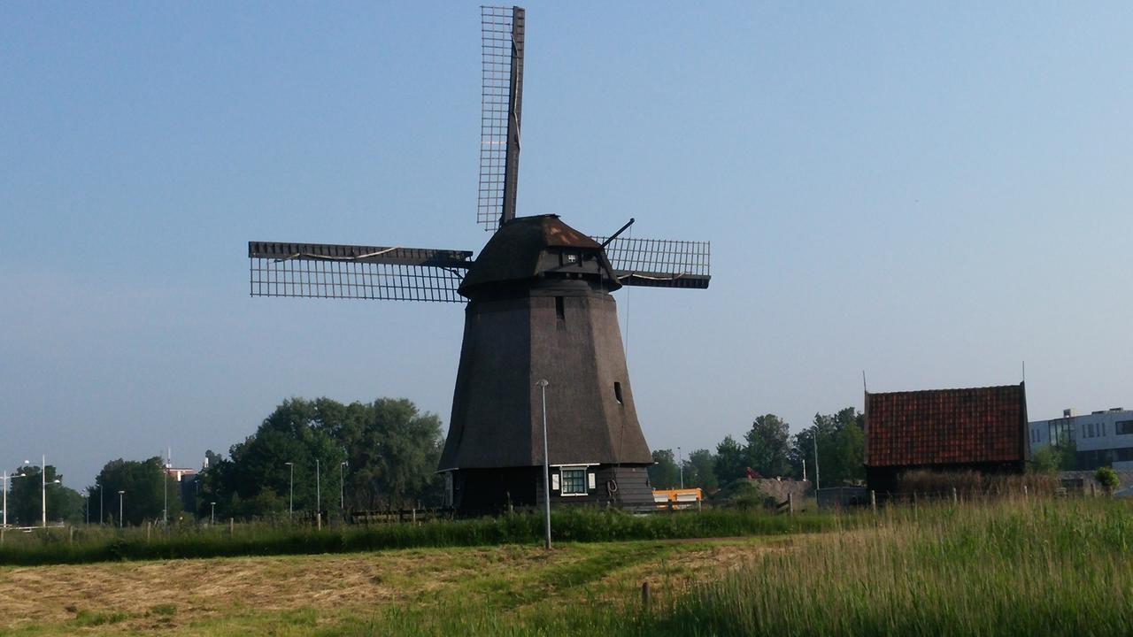 De Zes Wielen Alkmaar Bagian luar foto